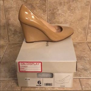 Nude Banana Republic shoe
